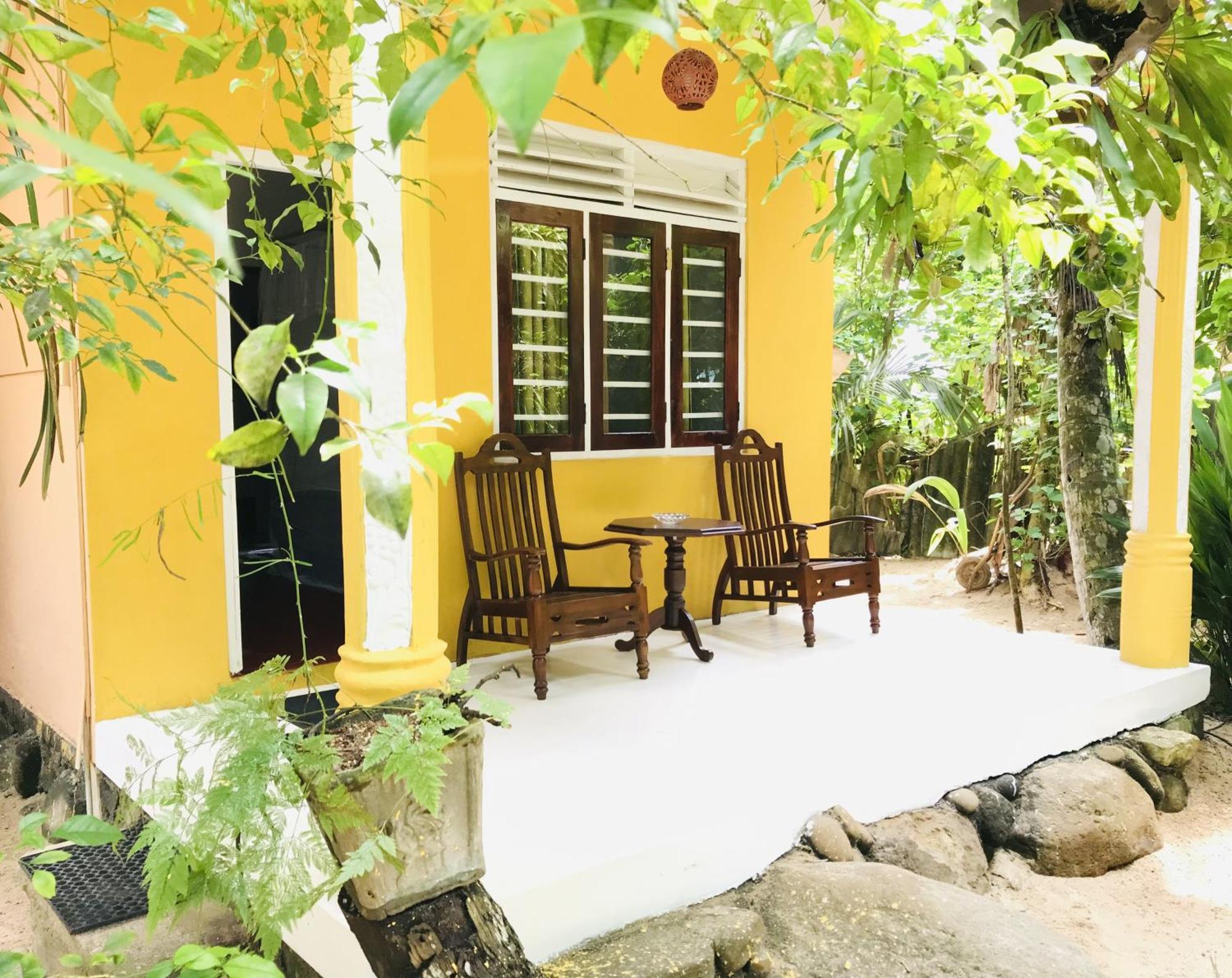 Flora And Fauna Mirissa Room photo