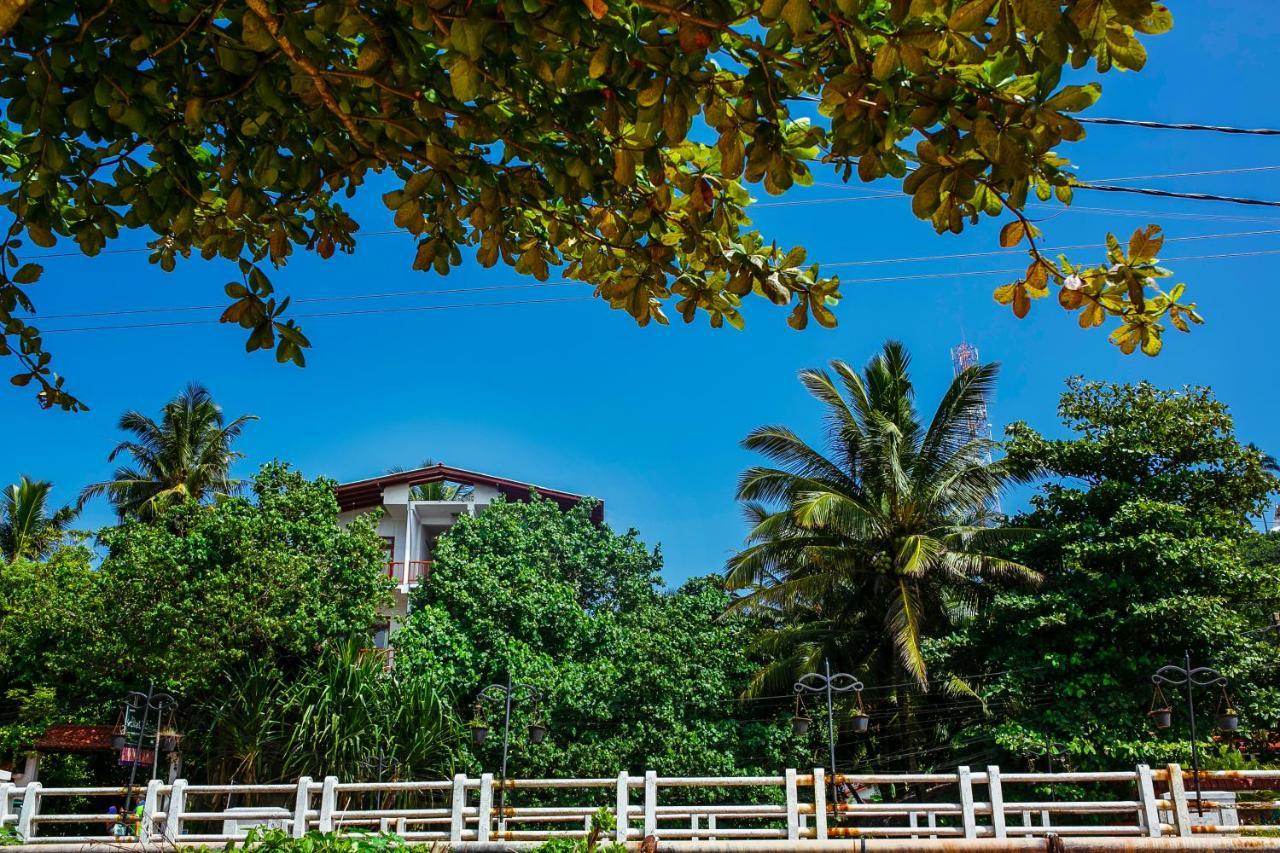 Flora And Fauna Mirissa Exterior photo